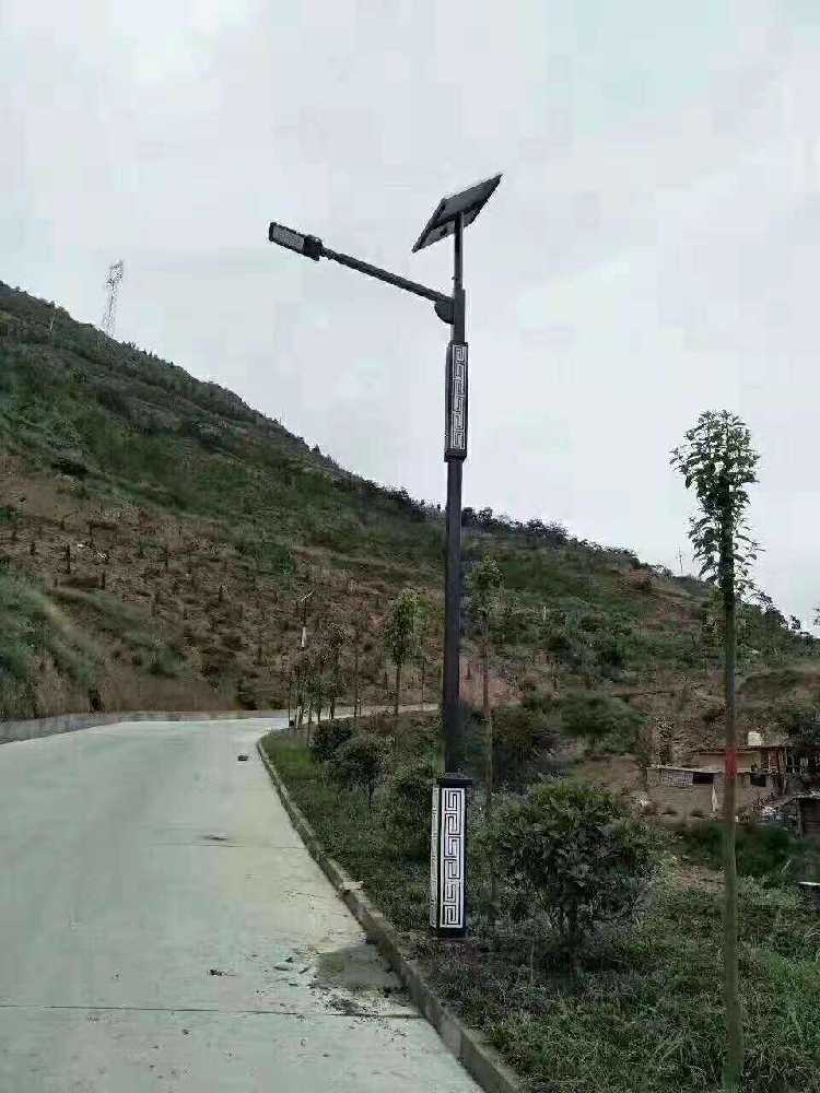 白碱滩区仿古太阳能路灯